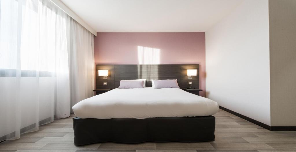 Hotel Eurocentre 3* Toulouse Nord Castelnau-dʼEstrétefonds الغرفة الصورة